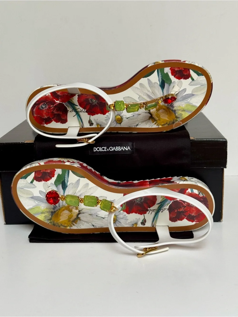 Dolce & Gabbana Poppy/Daisy T-Strap Platform Sandals w/Swarovski Crystals Size 9